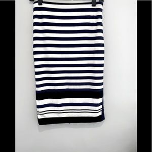 White House Black Market blue white pencil skirt